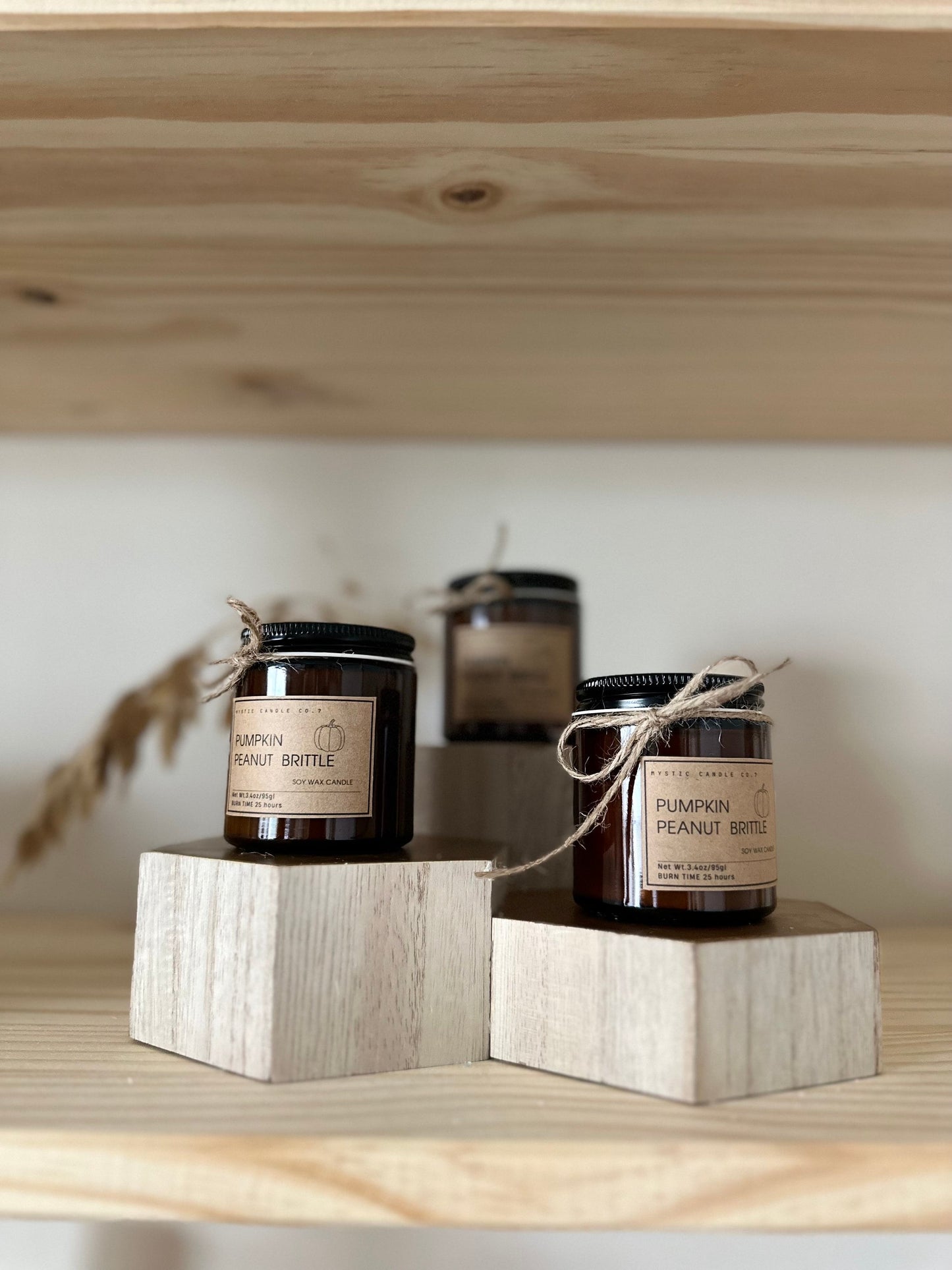 Amber glass (4oz) candle 1pc Pumpkin scent candle, Christmas gift , Container candle, Handmade Gift, Birthday Gift, hand-poured candle