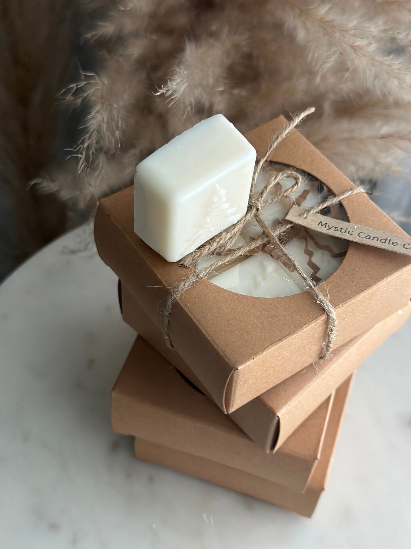 Wax melts, hand-poured wax melts, Christmas gift, aroma candles, aromatherapy, white, Christmas tree wax tart, Christmas Stocking