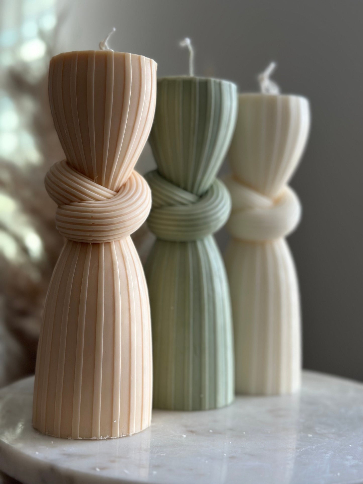 Pillar tall candle(1pc), Soy wax candle, Custom Colors, Handmade gift, Modern Candle, Knot table candle, Wedding Favors, Engagement favors