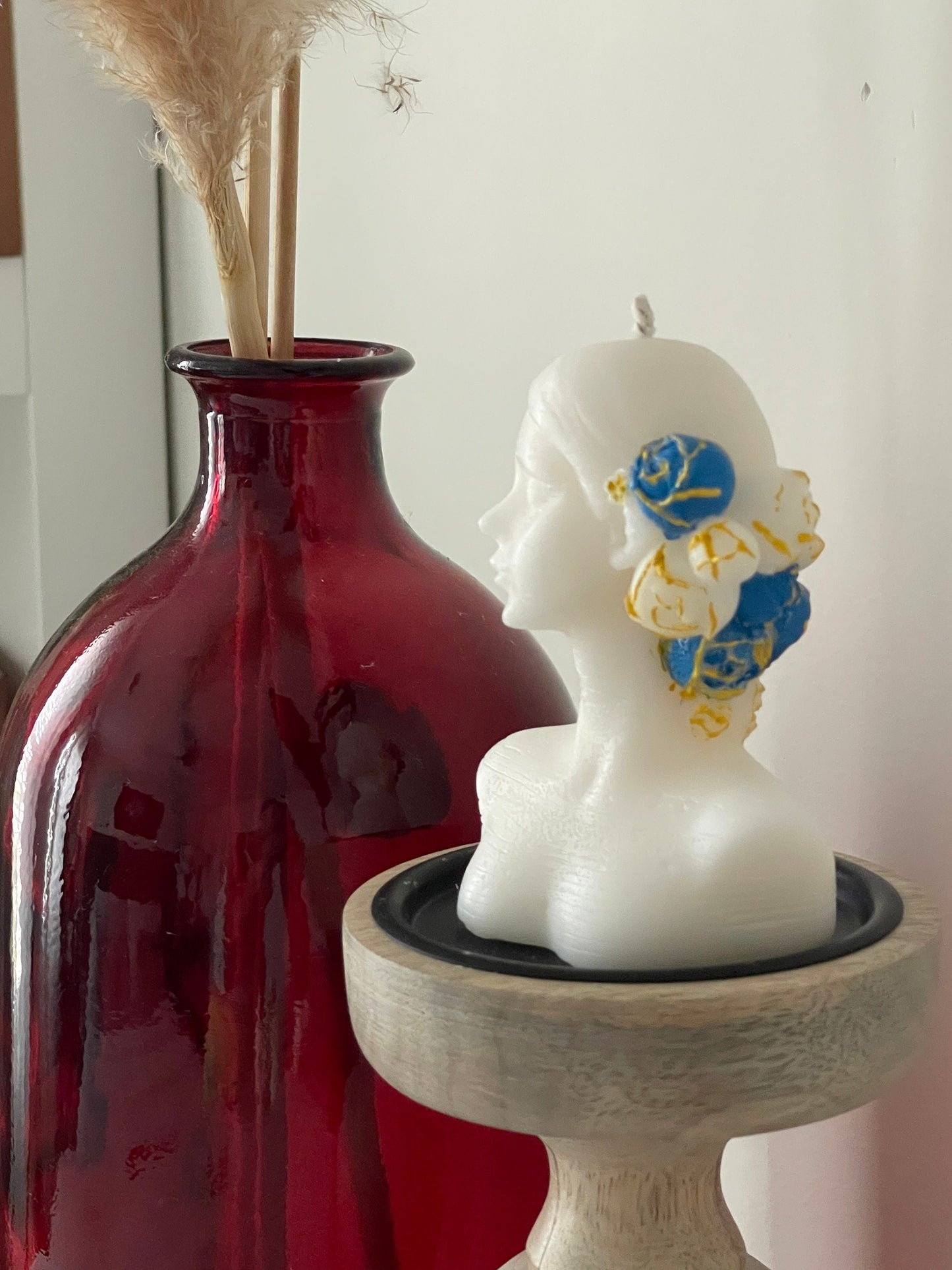 Female Bust candle, Handmade Gift, Aesthetic Decor, Decorative Candle, Birthday gift, Home Decor, Soy Wax Candles, Flowers, Aroma candles