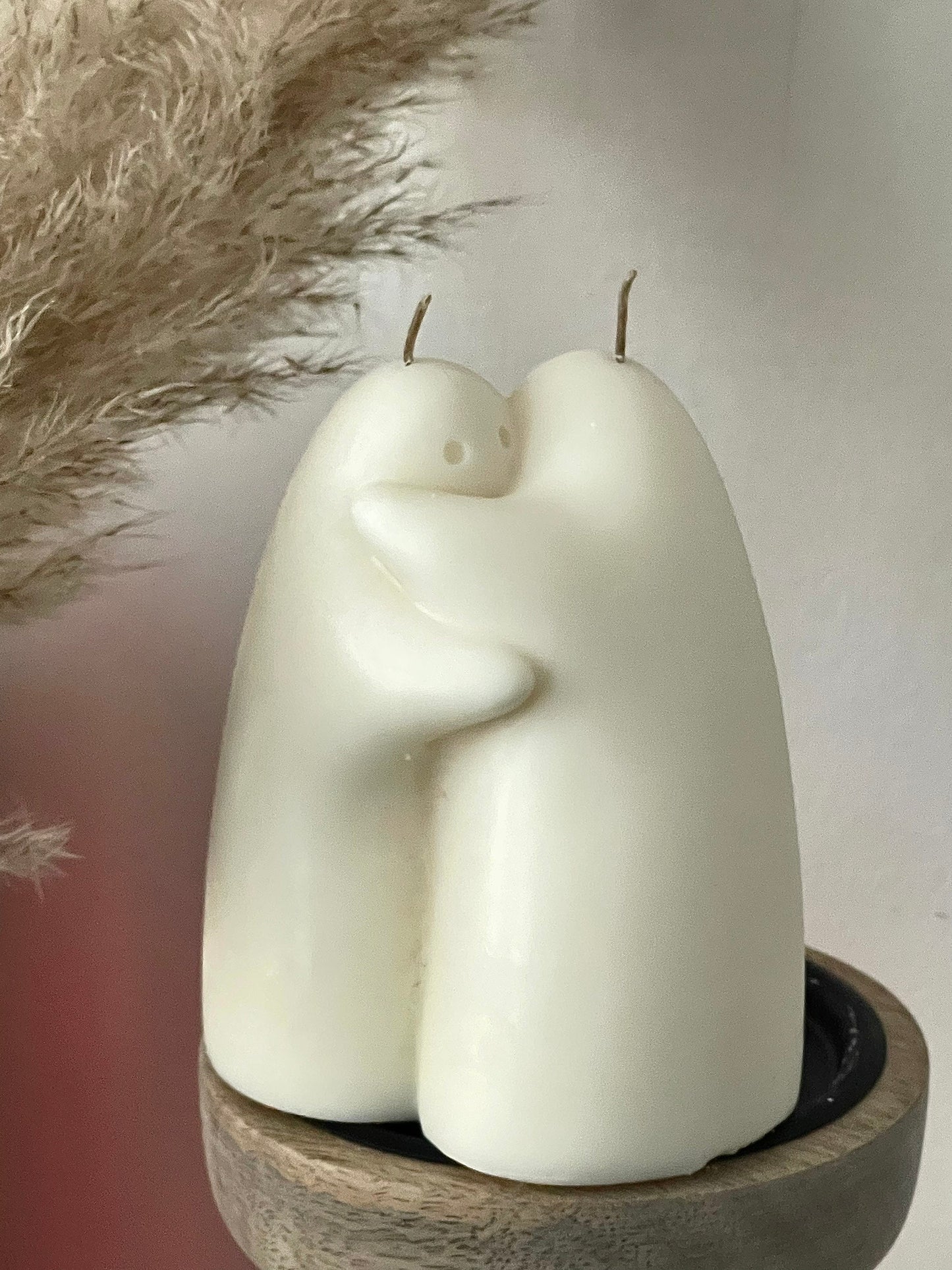 Hugging Couple, Soy Wax Candle, Friendship candle, Decorative candles, Birthday gift, Anniversary gift, hand-poured candle, Trending, decor