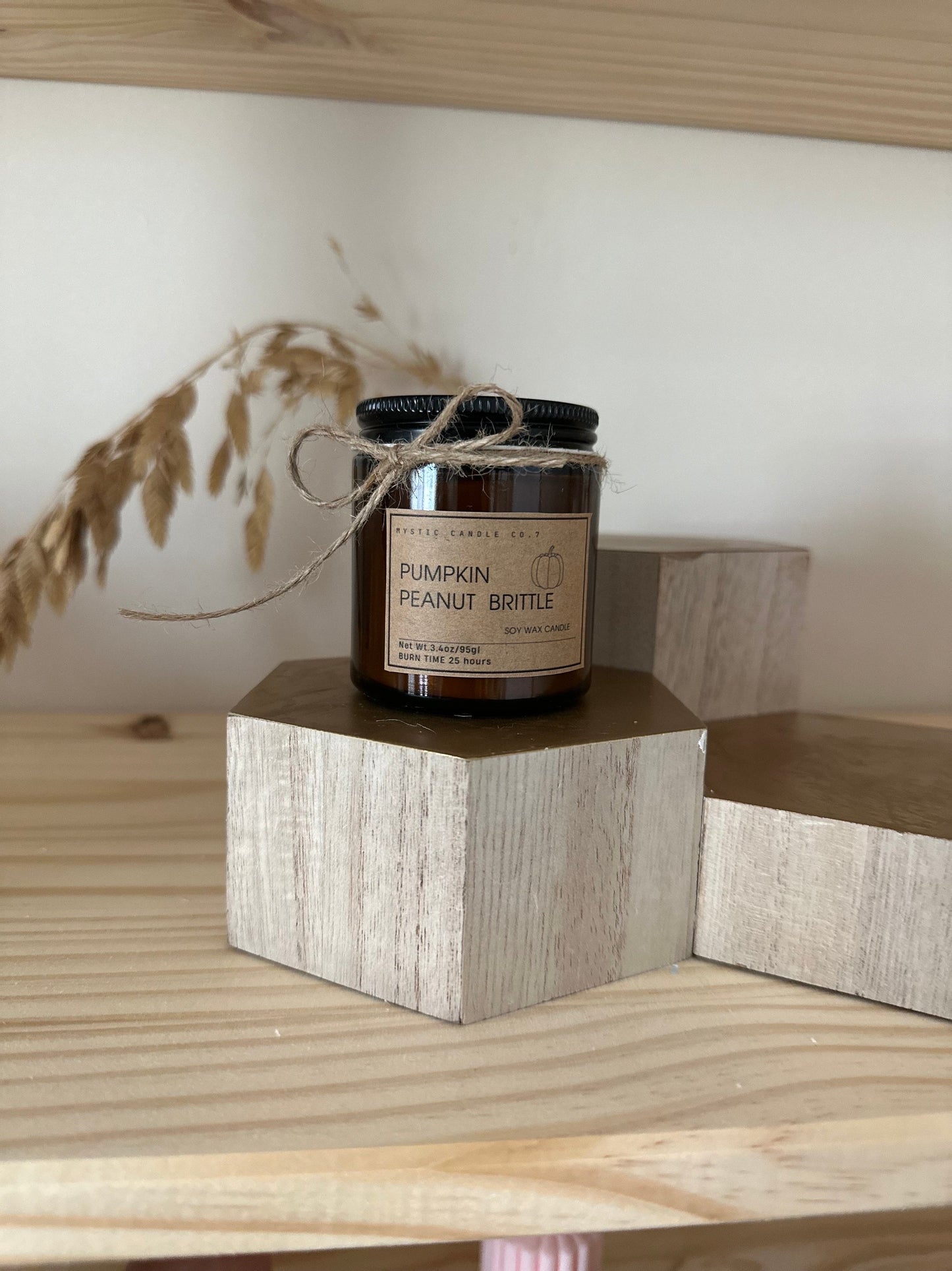 Amber glass  (4oz) candle 1pc  Pumpkin scent candle, Christmas gift , Container candle, Handmade Gift, Birthday Gift, hand-poured candle