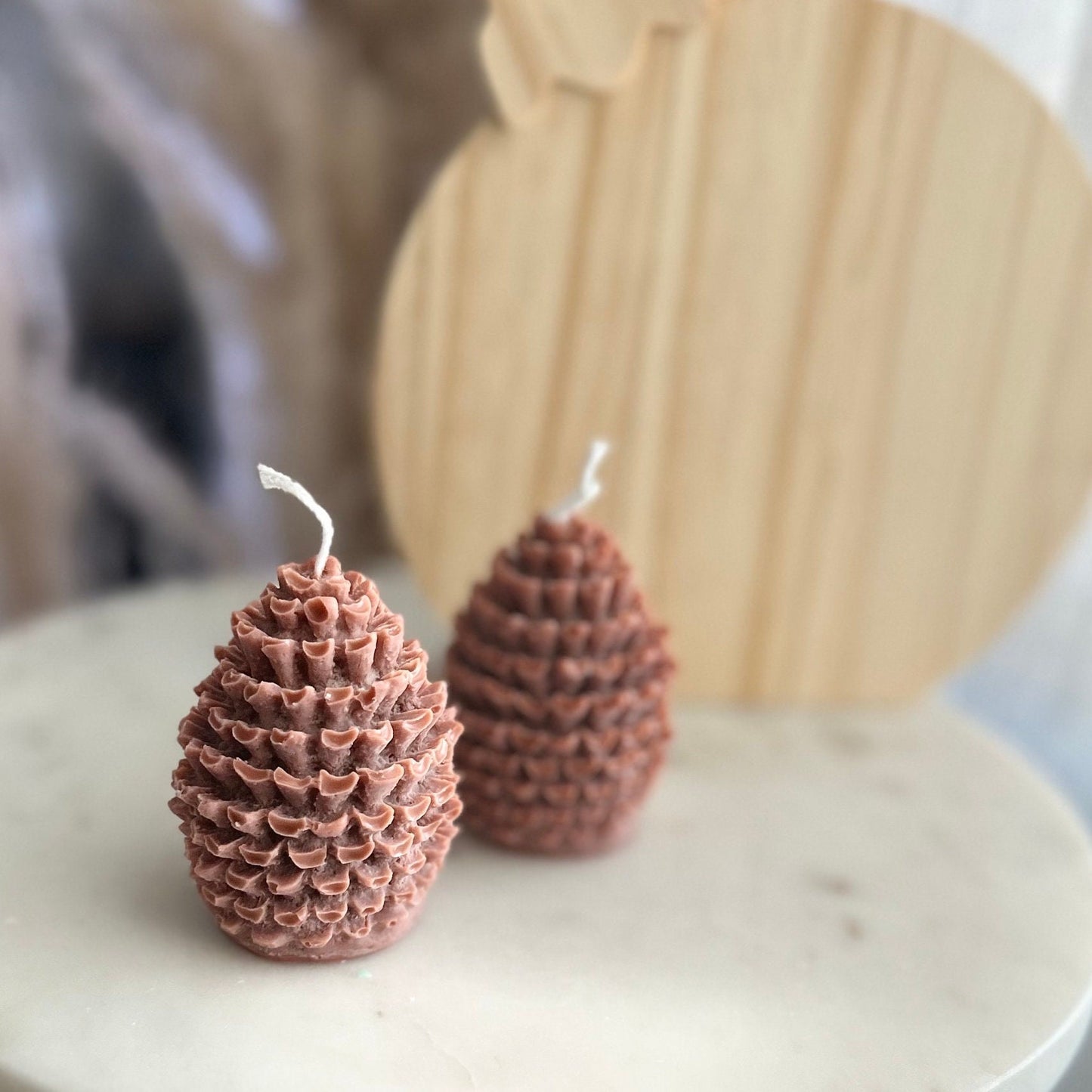 Pine-cone soy wax candles, set of 2, hand-poured candles, Christmas decor, Christmas gift, Birthday gift, white, luxury candles, home decor