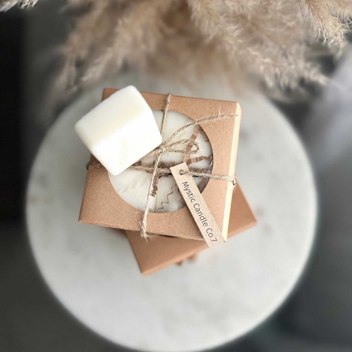 Wax melts, hand-poured wax melts, Christmas gift, aroma candles, aromatherapy, white, Christmas tree wax tart, Christmas Stocking